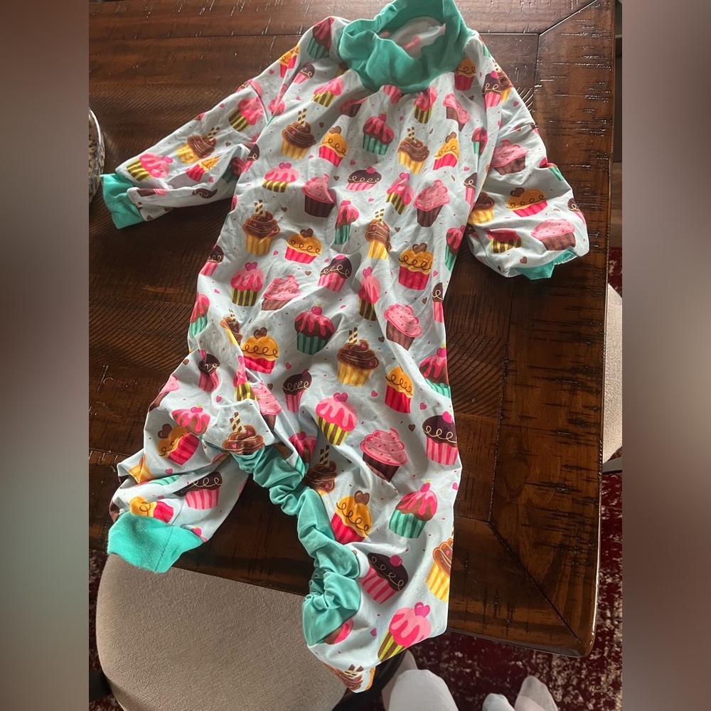 Cupcake Print Mint-Trim Dog Pajamas - Unbranded